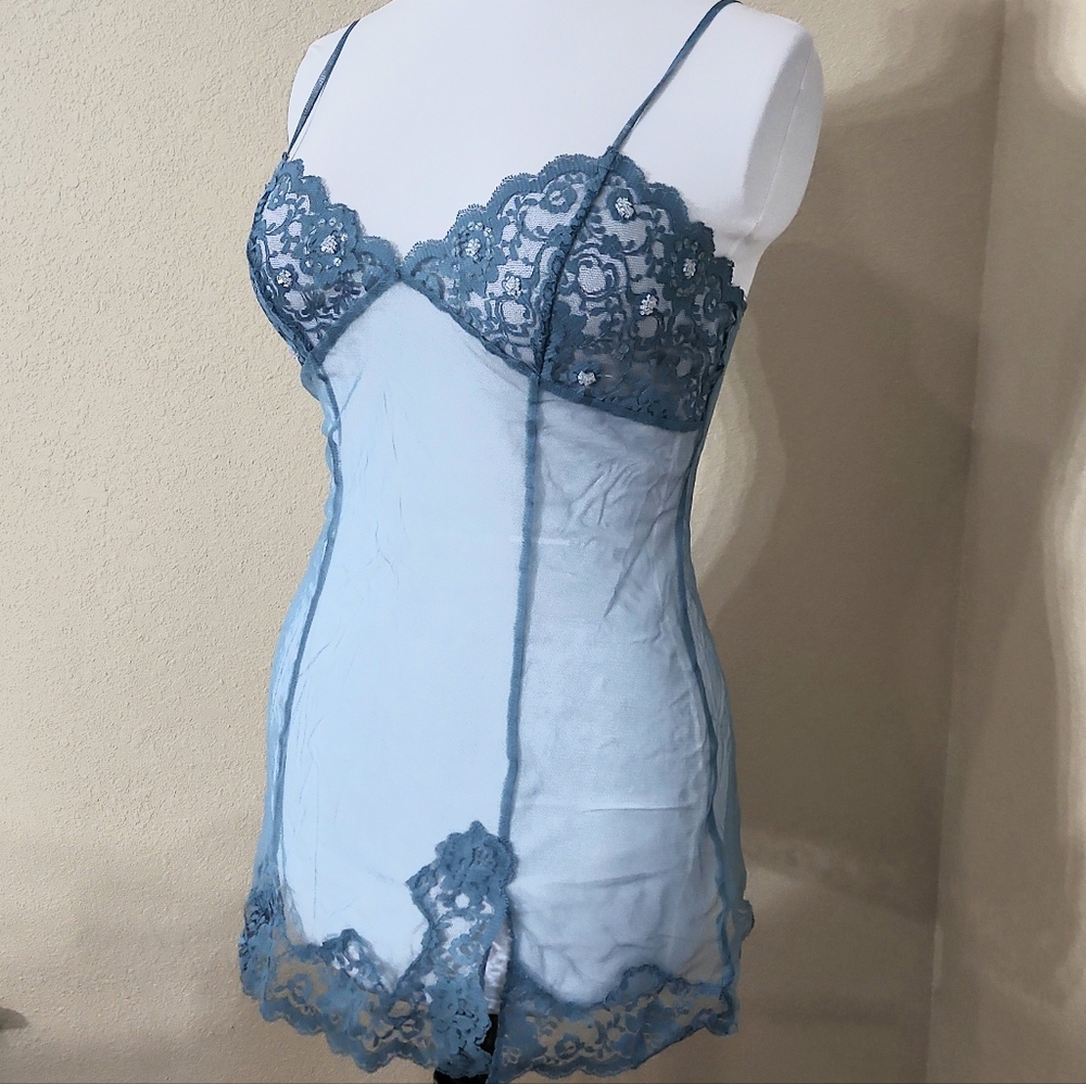 Vtg Victoria's Secret Lace & Mesh Chemise